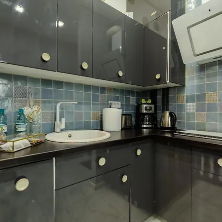 Apartment The Queen's Den - Nicolae Balcescu